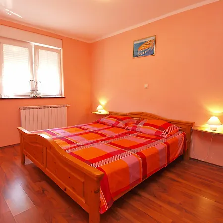 Nado 806 Apartment Pula